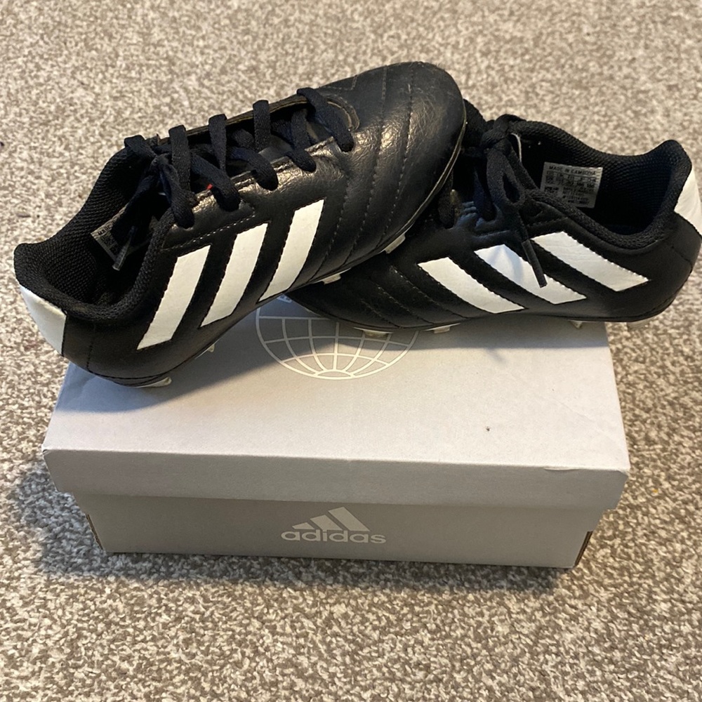 Adidas Goletto kids US 12k/Soccer Cleats